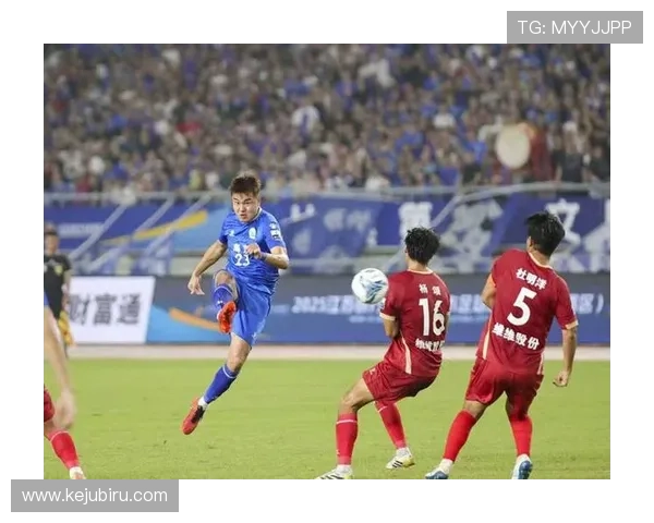 开云足球体育：利用大数据分析优化球队战术策略，增强比赛的观赏性与竞争力